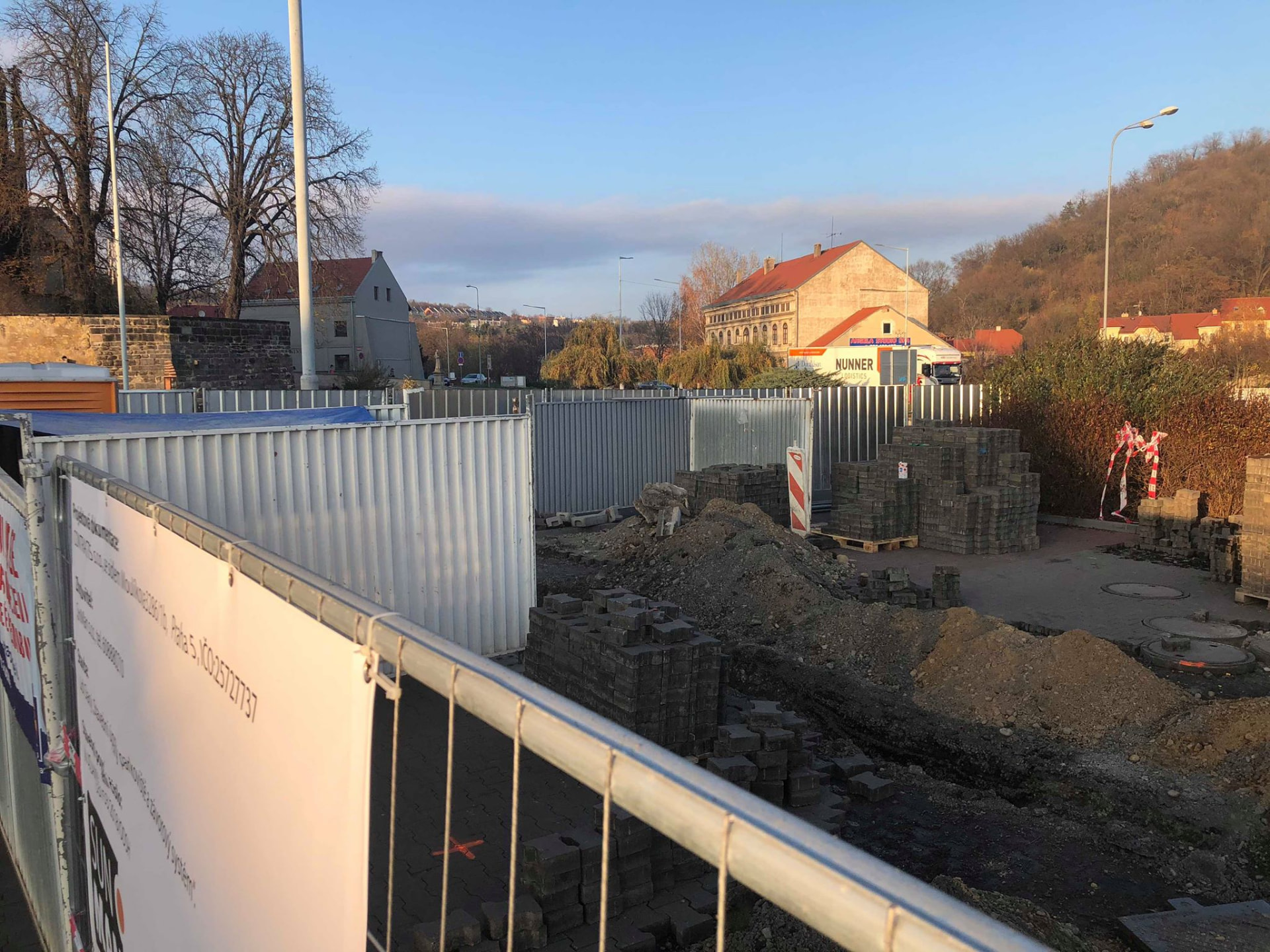 Zařízení stavby a příprava zpevněných ploch